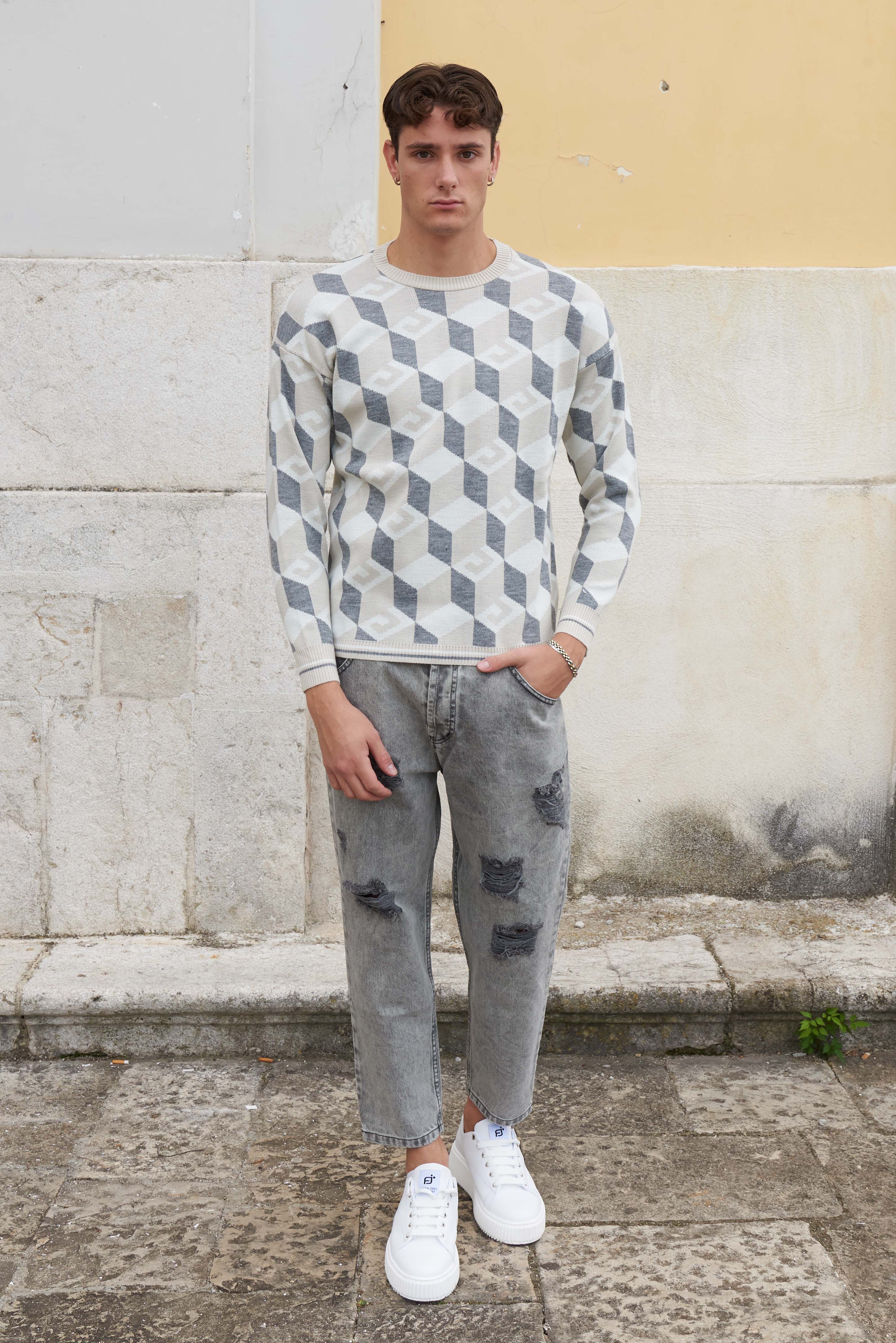 Maglioncino in filo 3D,  MALAWI.