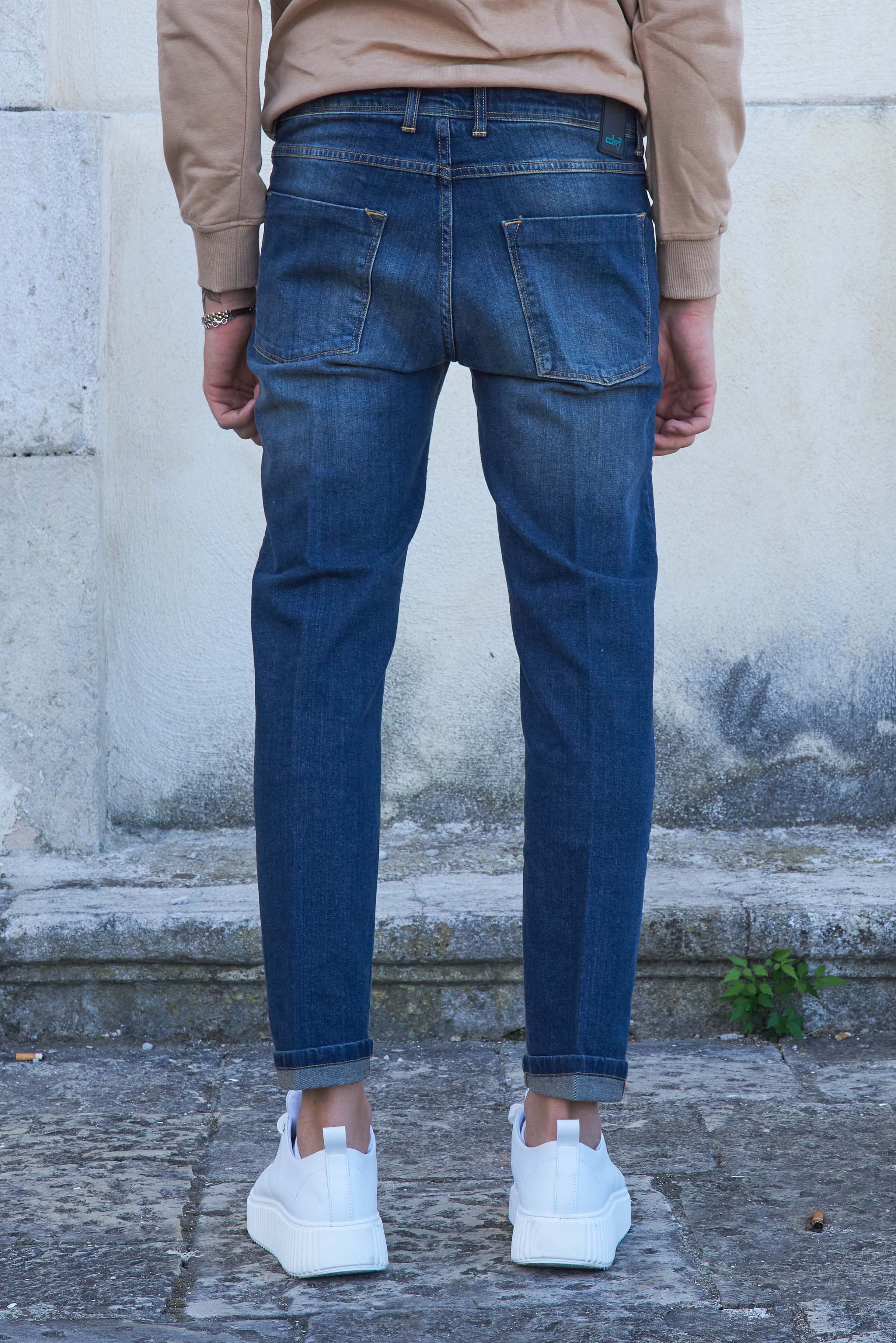 Jeans Uomo pesca,  Ciadi.