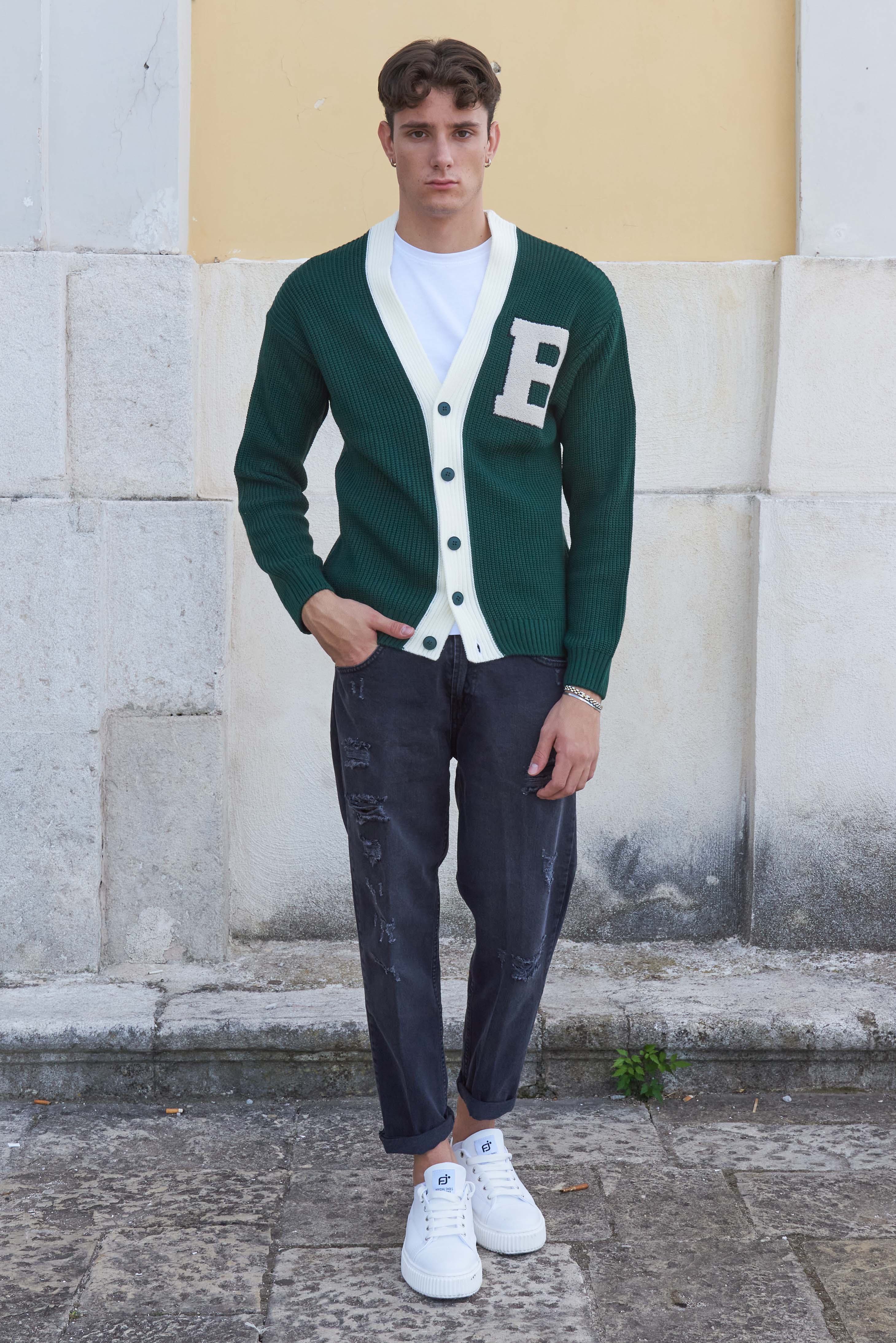 Cardigan in filo college, NIUE.