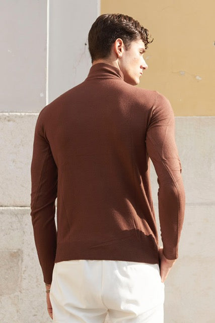 Maglioncino in filo mezzo collo,  PORTIGALLO.